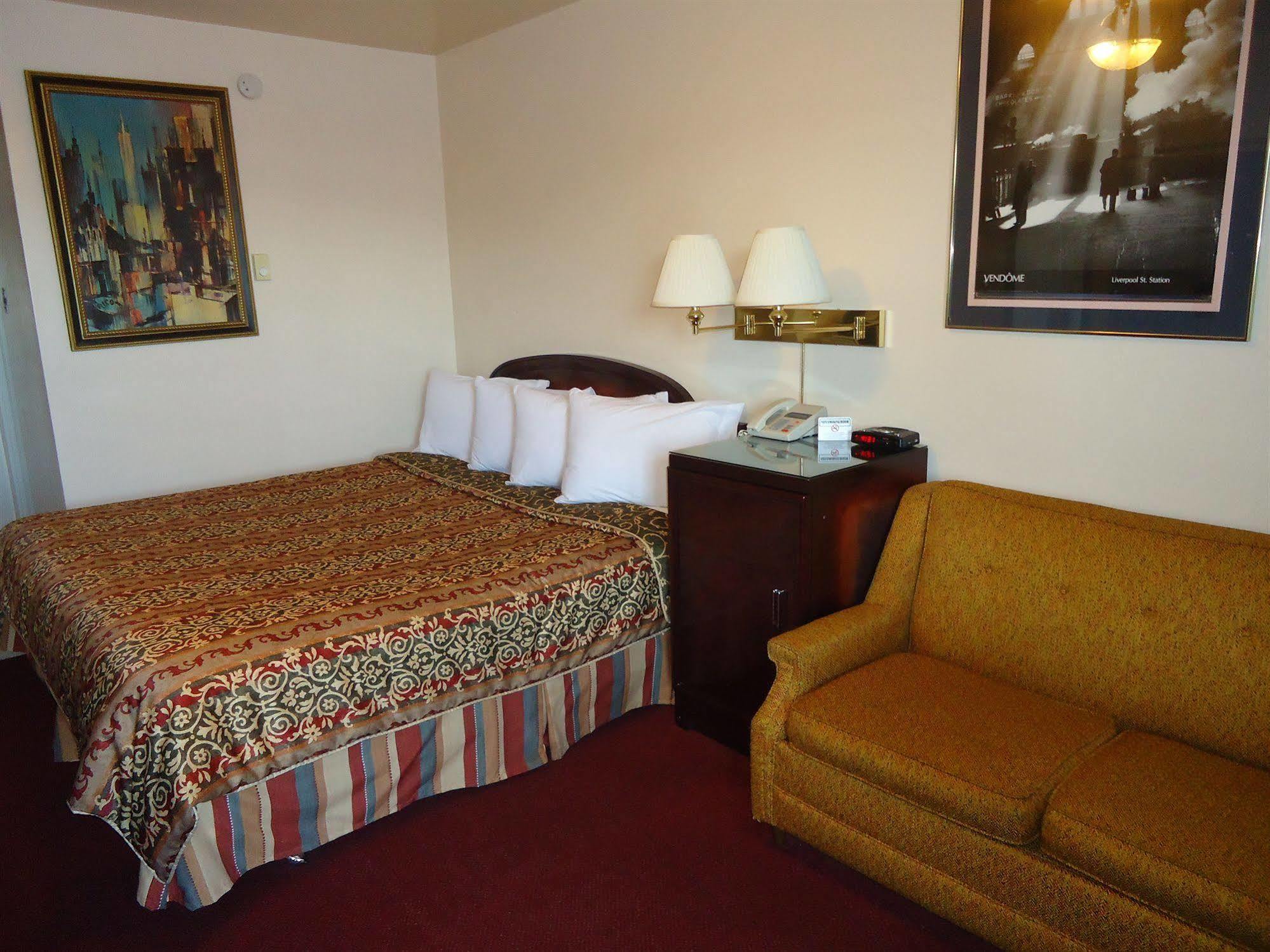 סודברי Imperial Fireside Inn מראה חיצוני תמונה