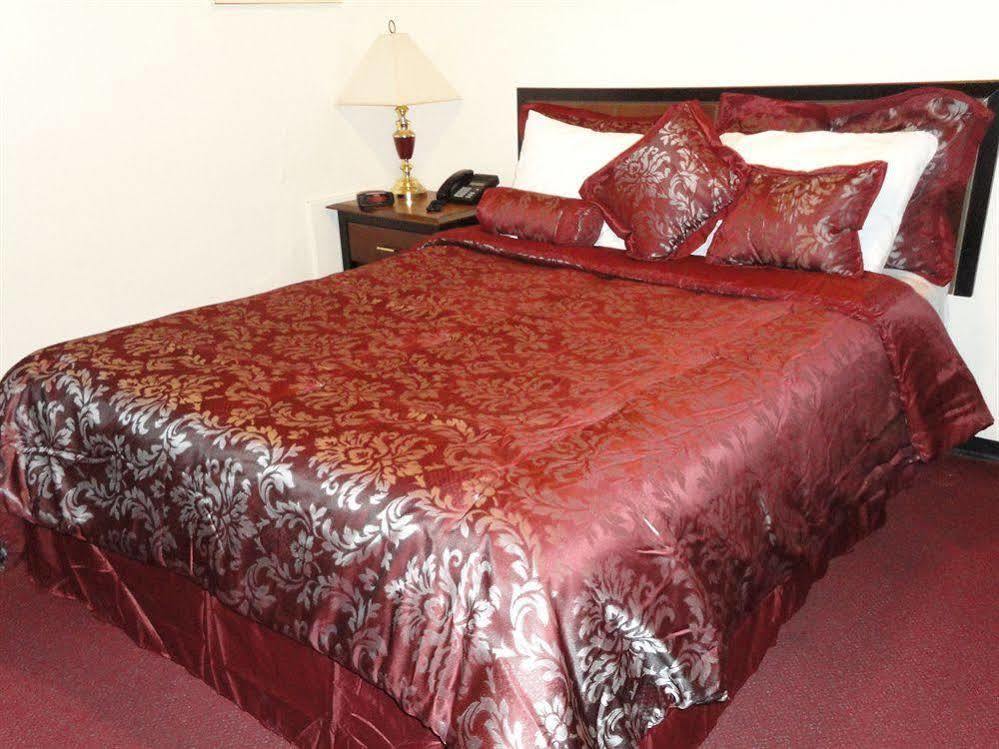סודברי Imperial Fireside Inn מראה חיצוני תמונה